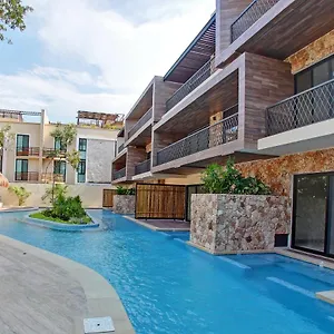 Exclusive Paramar Ve Penthouse In By Lockey For Walking To Commercial Zone In Aldea Zama Apartamento Tulum