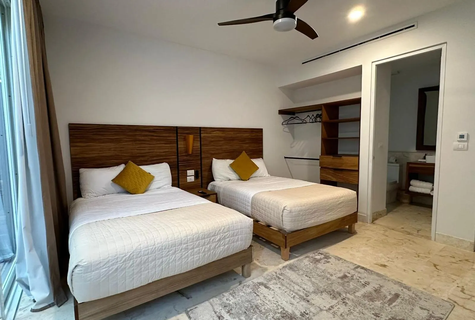 Vita Tulum 0*,
